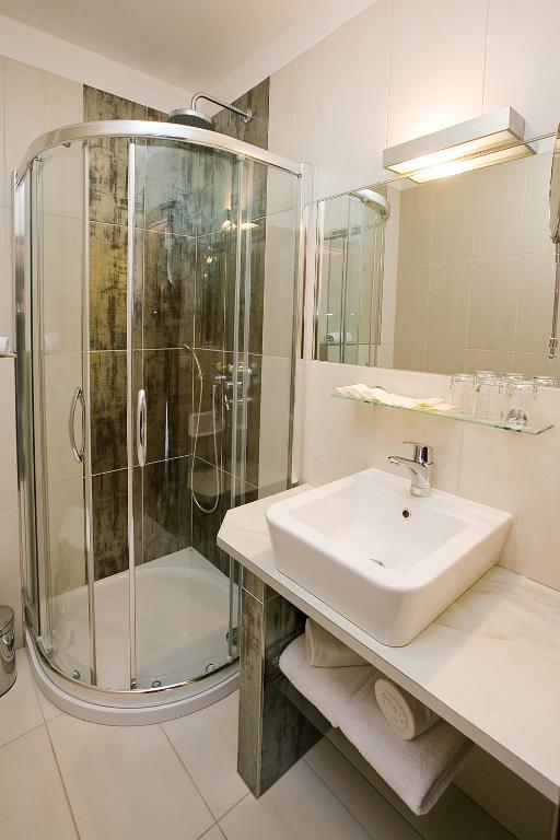 Hotel & Apartments U Cerneho Orla Třebíč Rom bilde