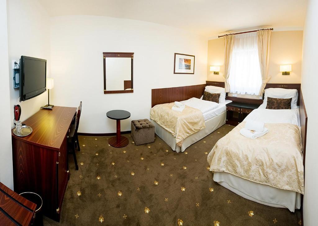 Hotel & Apartments U Cerneho Orla Třebíč Rom bilde